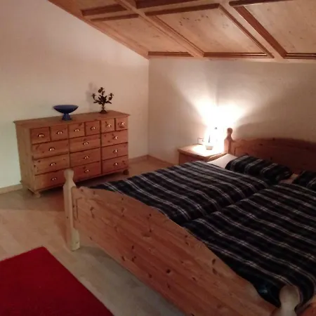 Herzebner Almwirt Country house Neustift im Stubaital